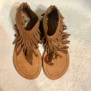 Steve Madden Fringe P-Sonja Sandals